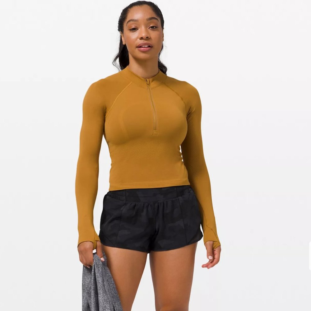 Hotty Hot Low Rise short 2.5 size 6  Black Camo